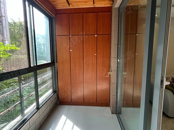 西安曲江新区大唐芙蓉园丰景佳园丰景佳园 3室2厅2卫