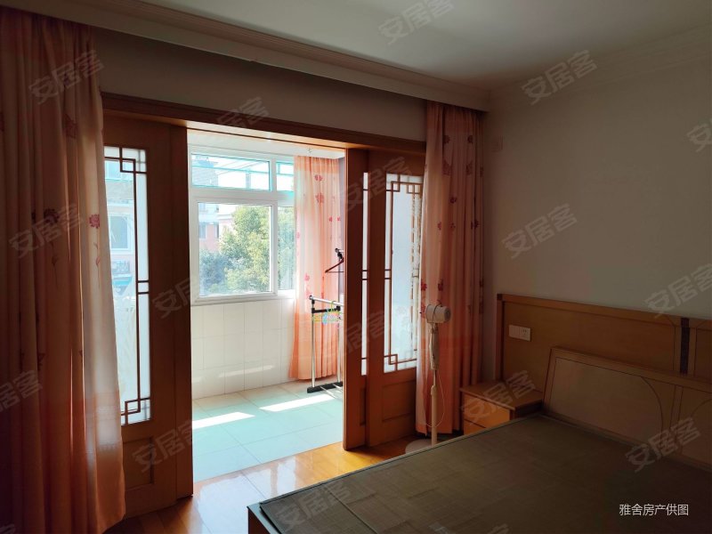 港城花园中层精装3室2卫 送超大储藏室 免个税 168万,港城花园(北仑)