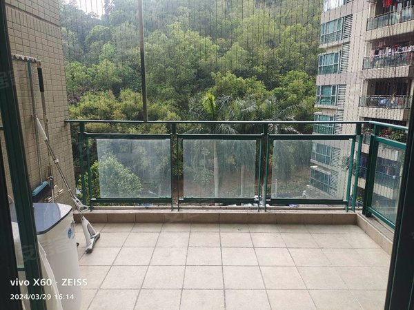 【多图】阳光绿地家园,翠竹租房,超大阳台看泳池精装修3房全齐出租看