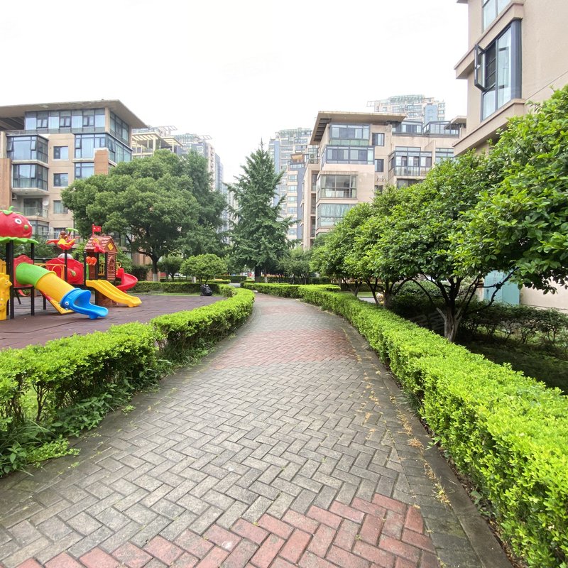新港名城花园别墅内中环之间