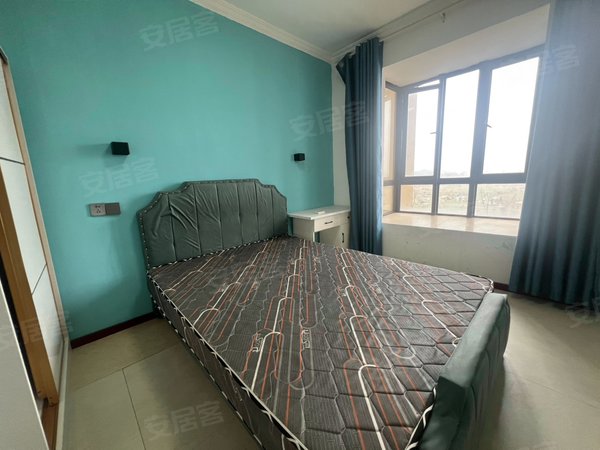 海宁海宁市区马桥经都名庭实拍马桥经都名庭朝南两房，家电齐全，拎包入住，免费停车。出租房源真实图片