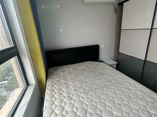 上海浦东川沙心圆西苑迪士尼附近,心圆西苑三房,可居家,可宿舍,好停车