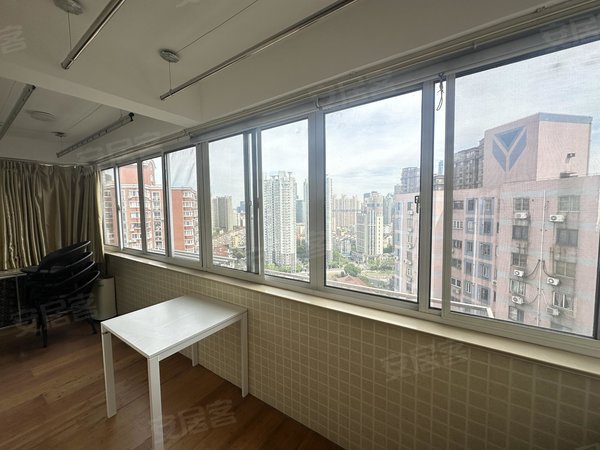 【多图】银欣花苑(虹口),临平路租房,精装修 近地铁 南北直通 小区