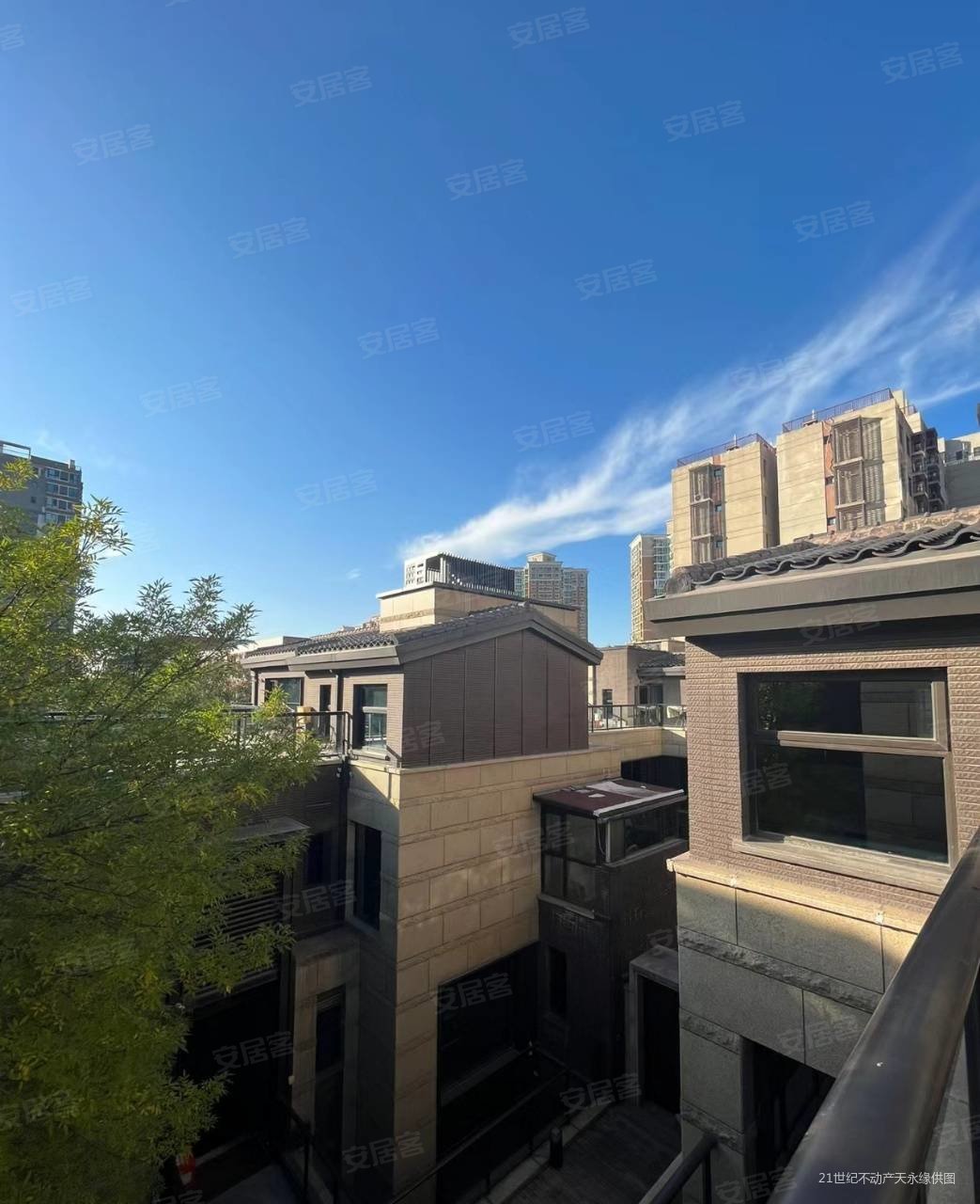 二环别墅小区中间位置前后不临路很安静