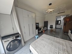 新乡红旗宝龙广场宝龙珑寓精装一室拎包入住家具家电齐全大学城互联网大厦附近出租房源真实图片