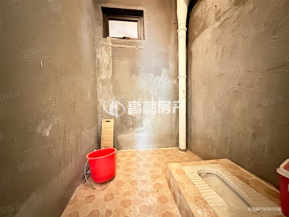 联发欣悦学府3室2厅1卫81.51㎡南100万
