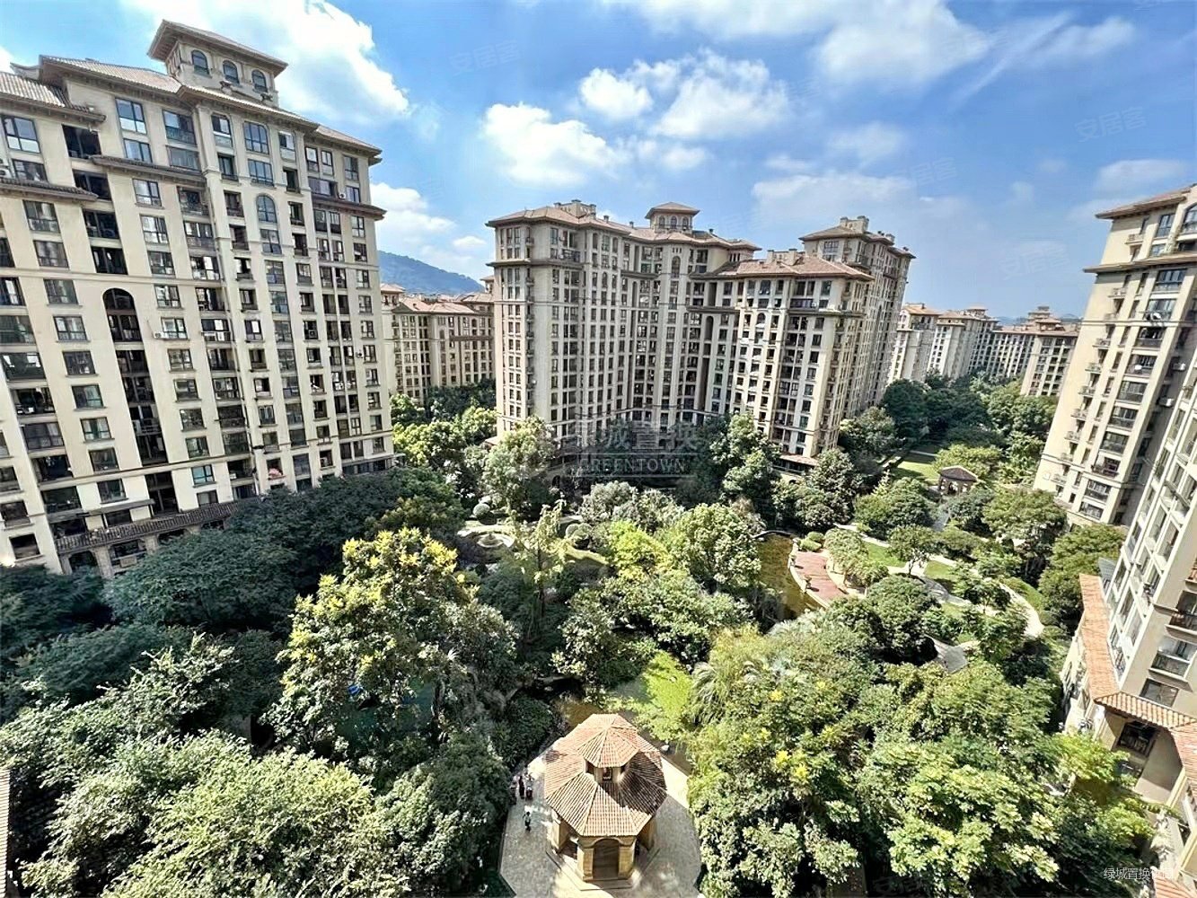 绿城蓝庭(东区)2室2厅1卫88.58㎡南北180万