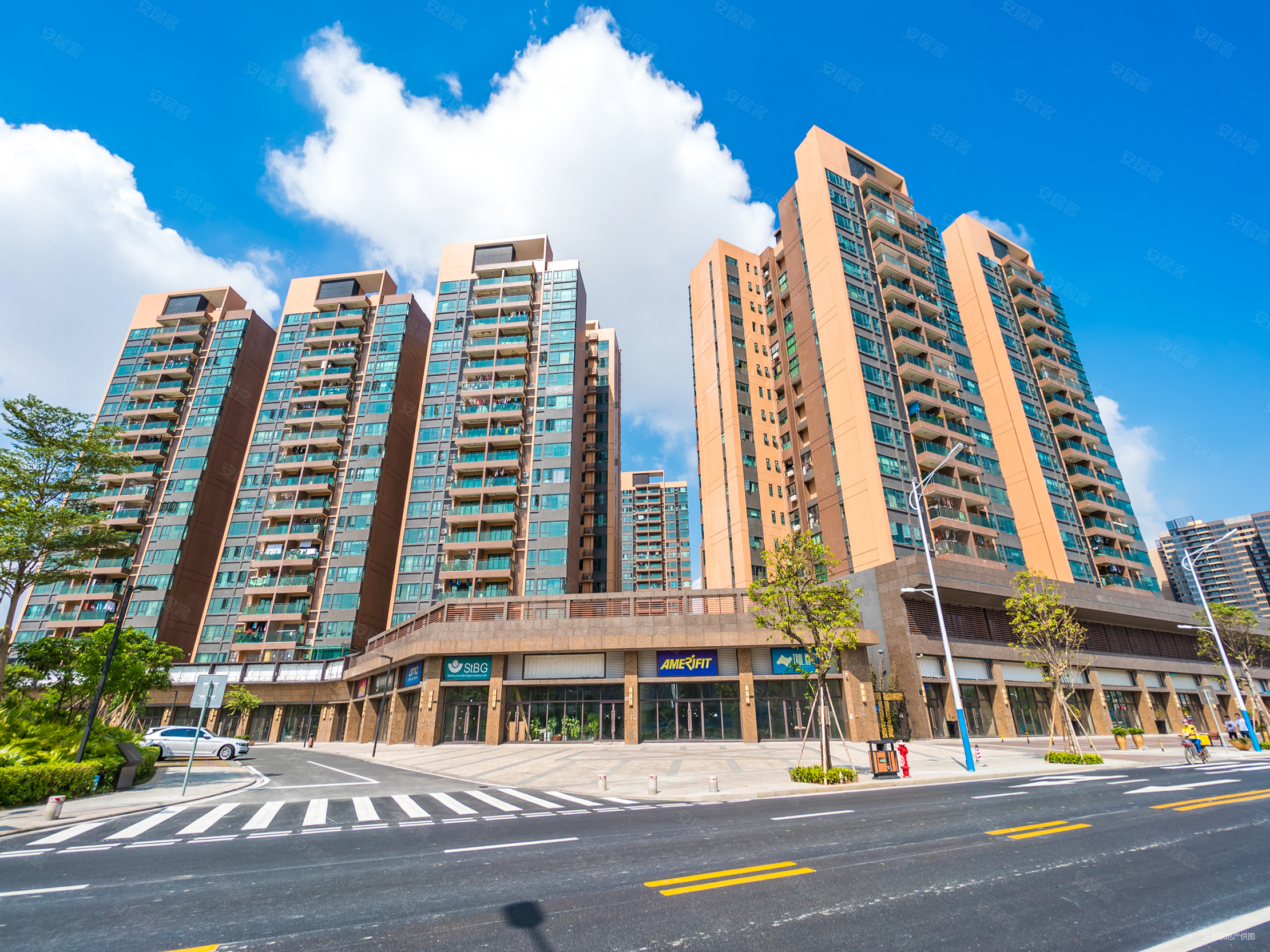 繁华地段近珠海佳境康城精装四房售205万