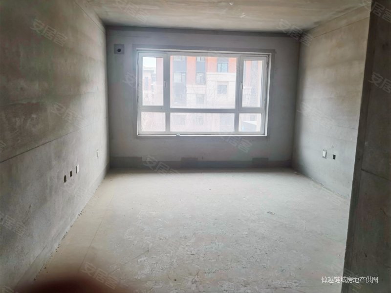 亚泰华府近地铁带电梯随时看房南北通透小区新