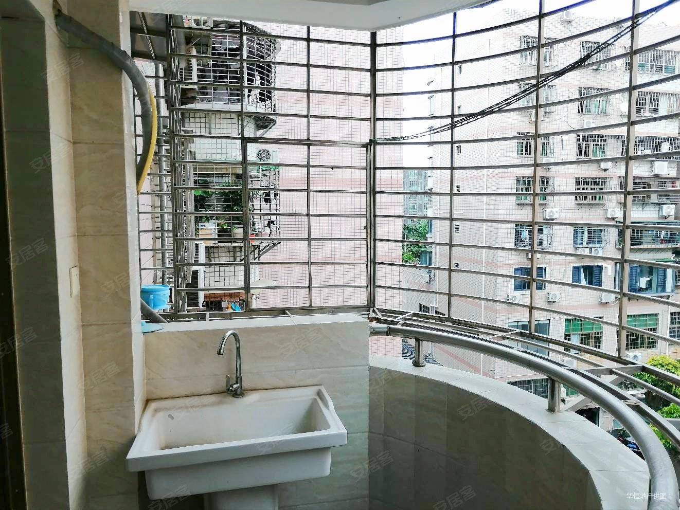 塘边,嘉禾路,凯城花园,小两房,满五  ,精装,看方便,诚售