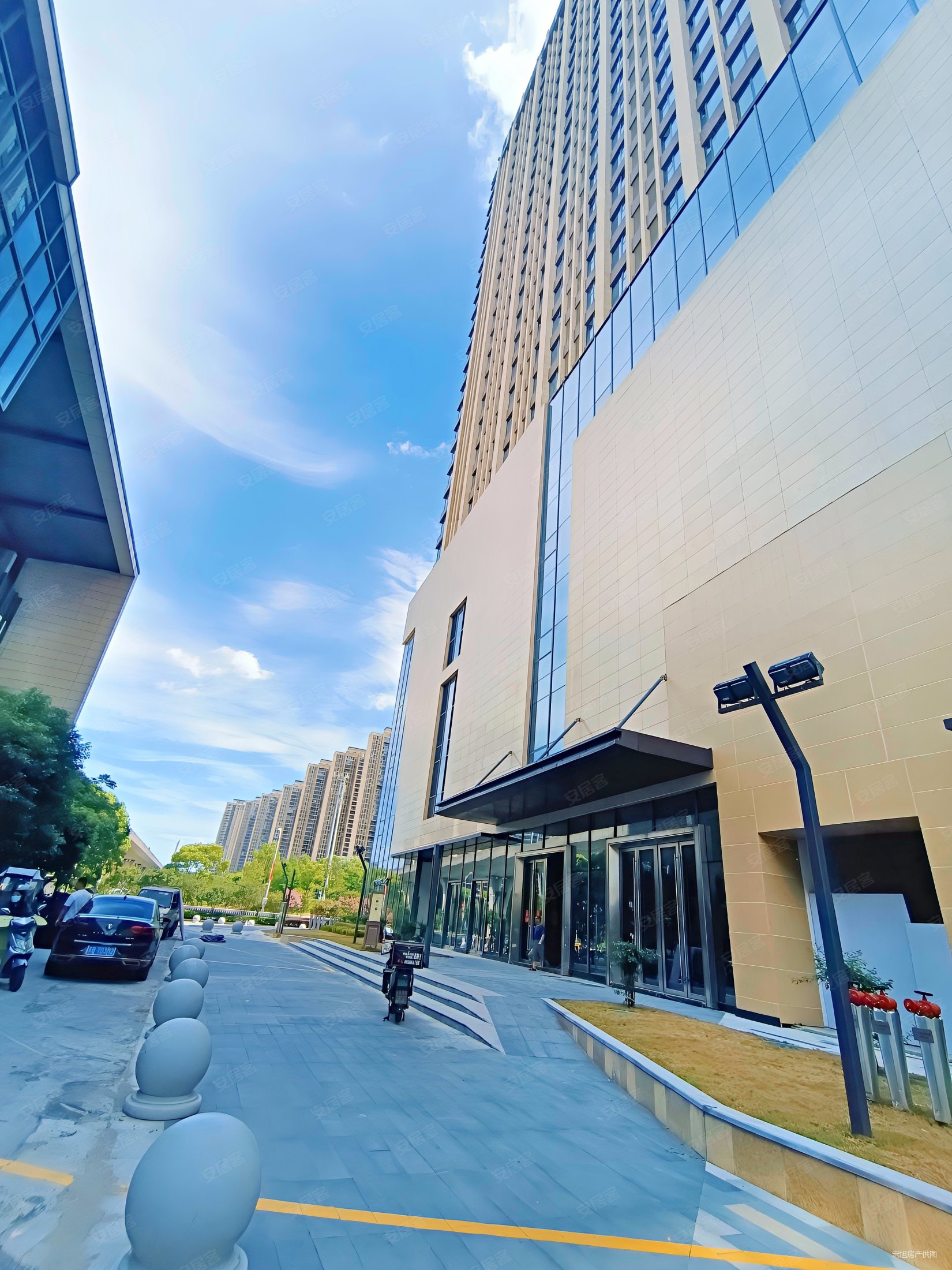 房东包税朝南东边户采光好悦尚奥莱旁天一地铁口天一公馆公寓