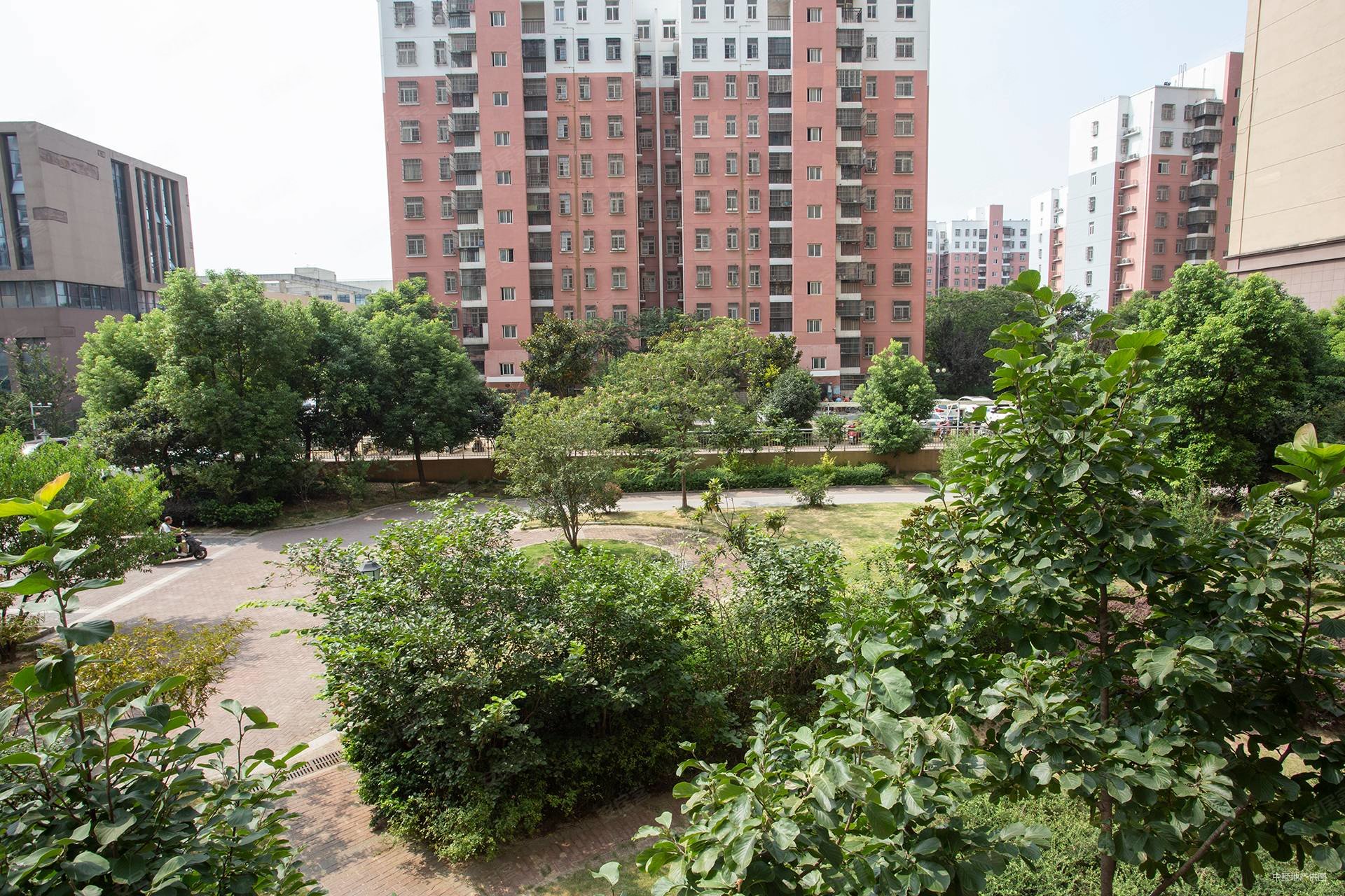 油坊新城2室2厅1卫66.11㎡南北53万