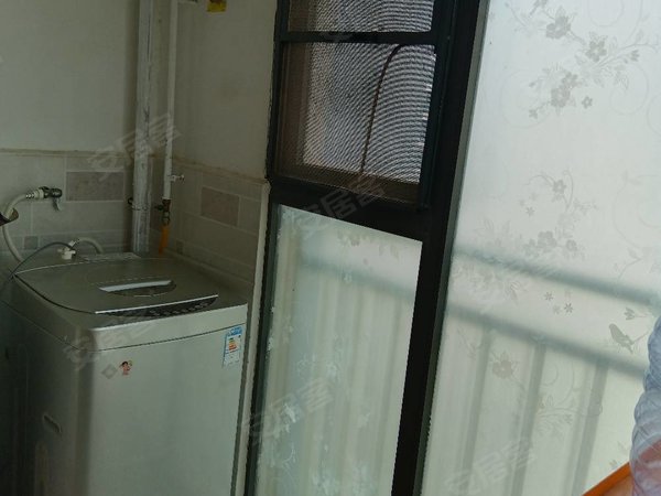 曲靖麒麟南市区金座福城南片区 精装四房 家具家电齐全 拎包入住出租房源真实图片