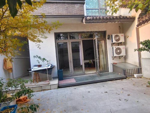 苏州吴中越溪水岸清华联排别墅出租共4层 水岸清华有院子含车库 石湖