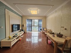 来宾兴宾兴宾城区金色宏都2房2厅1卫，精装修，出租，1500月出租房源真实图片