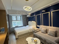 日照东港山海天招商莱顿小镇澜海郡 1室1厅1卫出租房源真实图片