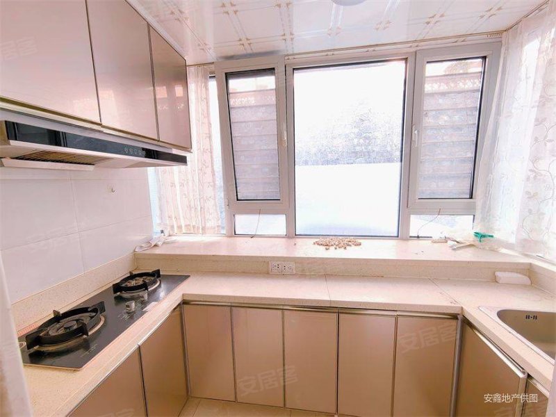 南北向一楼无坡好房 落地窗近车站 随时可以看房,富民广场二手房,53万