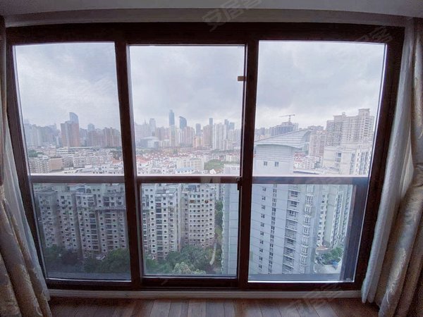 上海静安江宁路静安河滨花园静安河滨花园 4室2厅2卫出租房源真实图片