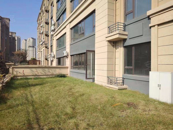 长春净月生态广场保利香槟凯歌保利香槟凯歌 3室2厅3卫 电梯房 167平