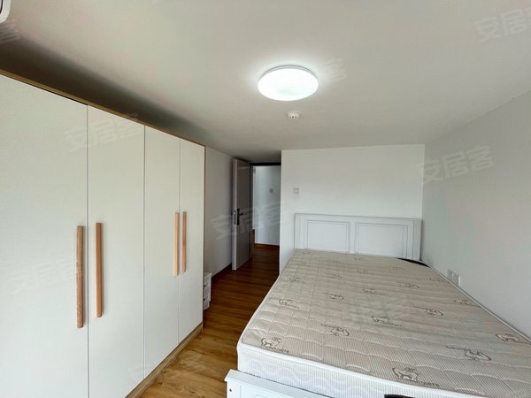 广州白云金沙洲创基广场创基广场 全新公寓出租 江景漂亮 采光好 随时