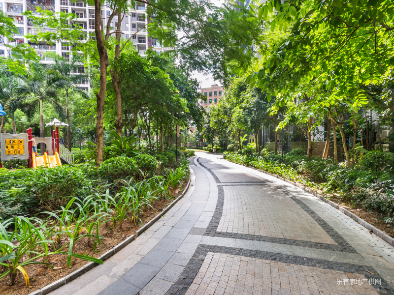 锦绣御园 新出笋盘 4 房两厅 东南朝向 中上层