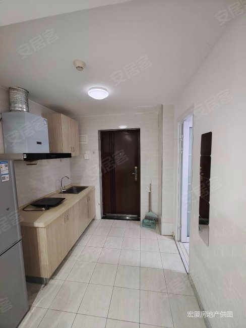 汉中门地铁口甲壳虫公寓多套在售房主急售价格可谈欢迎咨询