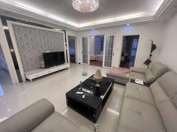 福州长乐吴航滨江望郡(吴航)皇庭美域旁滨江望郡 精装三房半 设备齐全