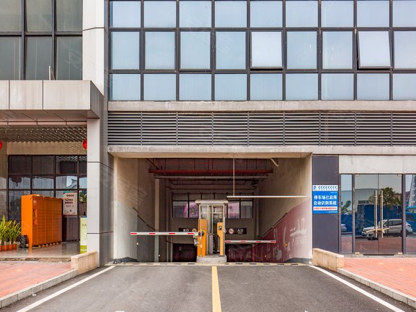 广州增城新塘奥园康威广场商住楼押一付一房源 可短租 养宠物 奥园