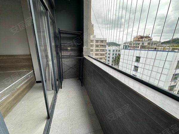 深圳宝安新安塘坊花园12号线 上川地铁站 超大空间 可养宠物 民水民电