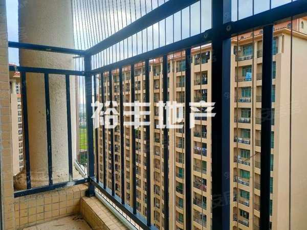 湛江廉江廉江城区美景国际广场三期整租美景国际广场6房 出租,采光好