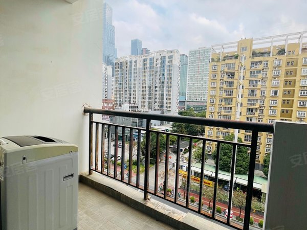 南宁青秀凤岭北永凯春晖花园西c区永凯春晖花园两房双阳台 近地铁口