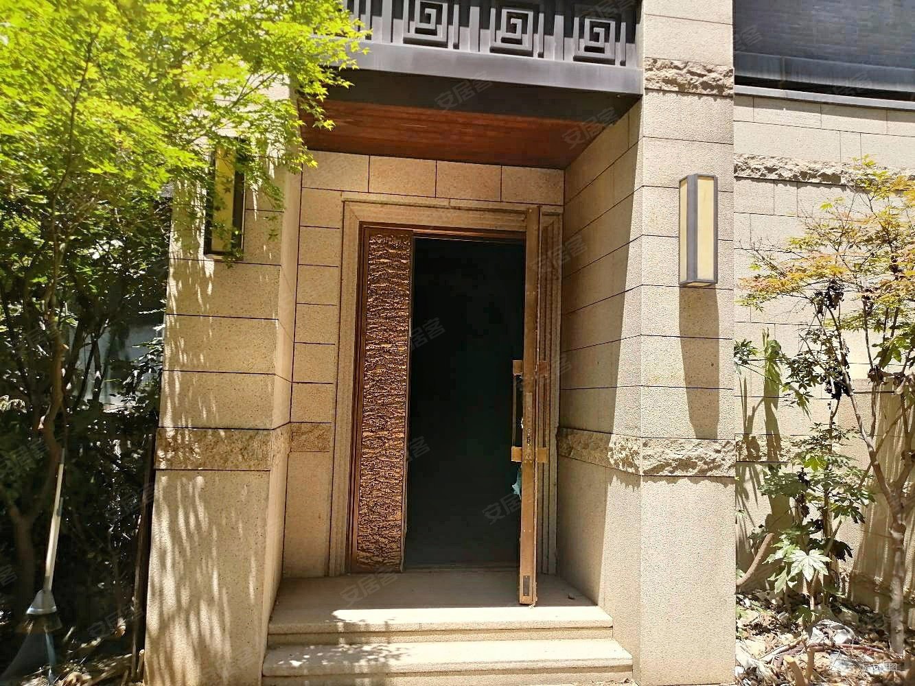 永威翡翠城别墅