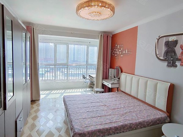 济南天桥历山北路水岸名邸精装主卧!独卫大阳台!