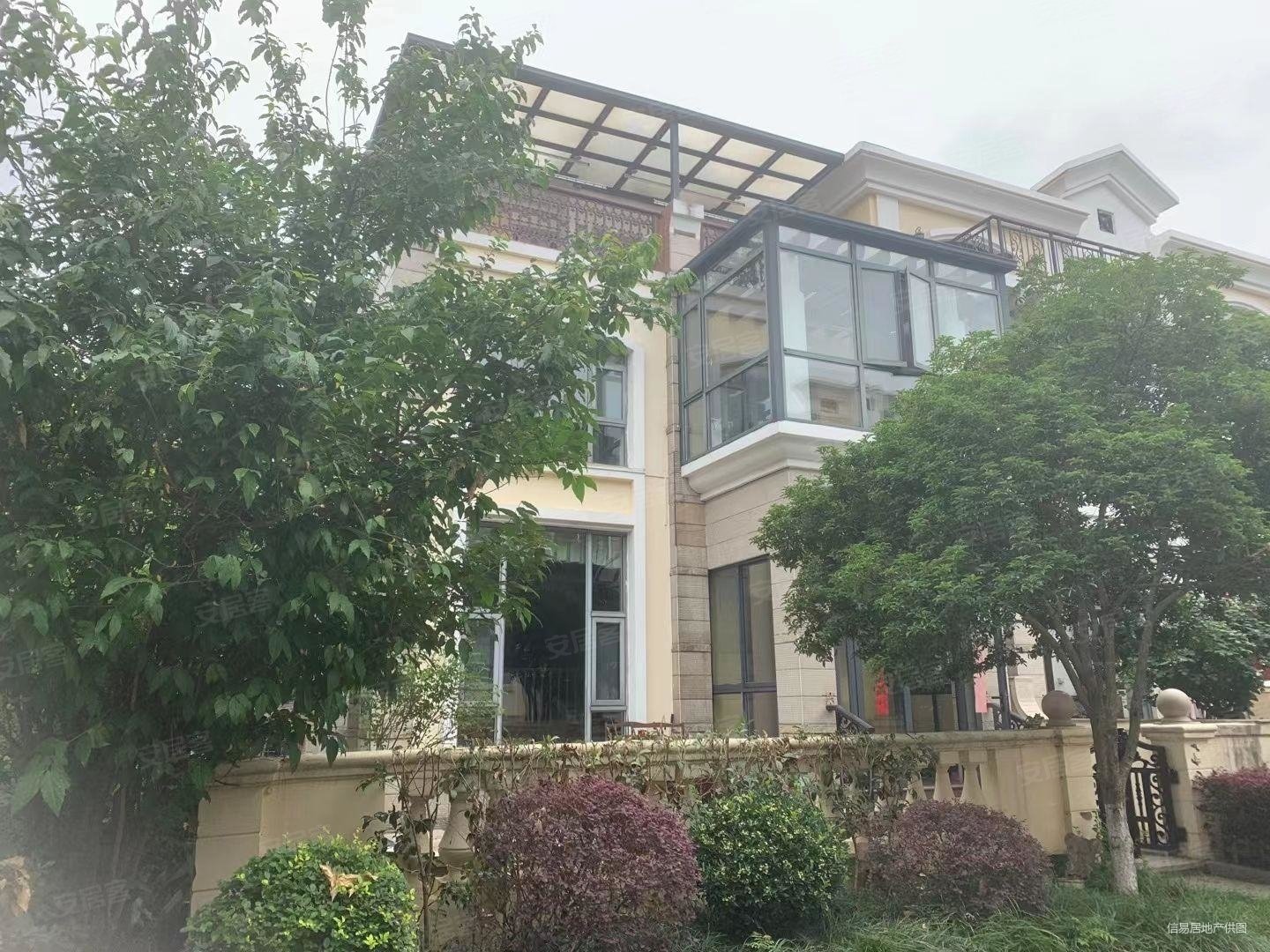 中海半岛华府南区别墅