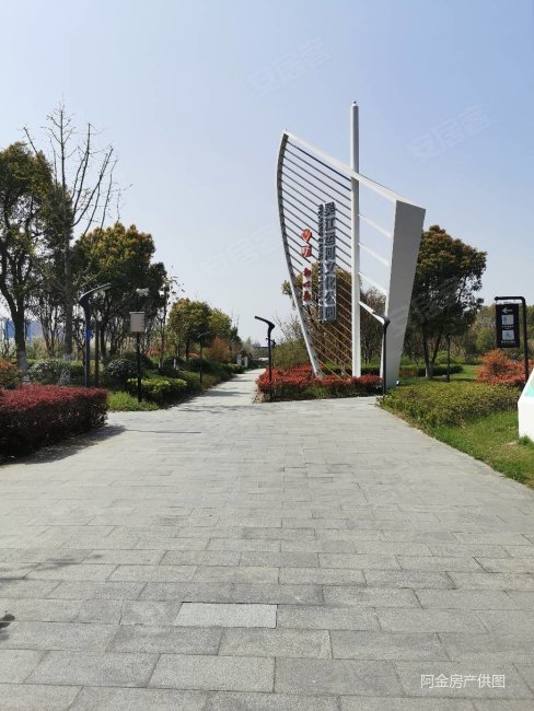 丽景国际运河景房精装修3房2厅2卫94平145万可谈