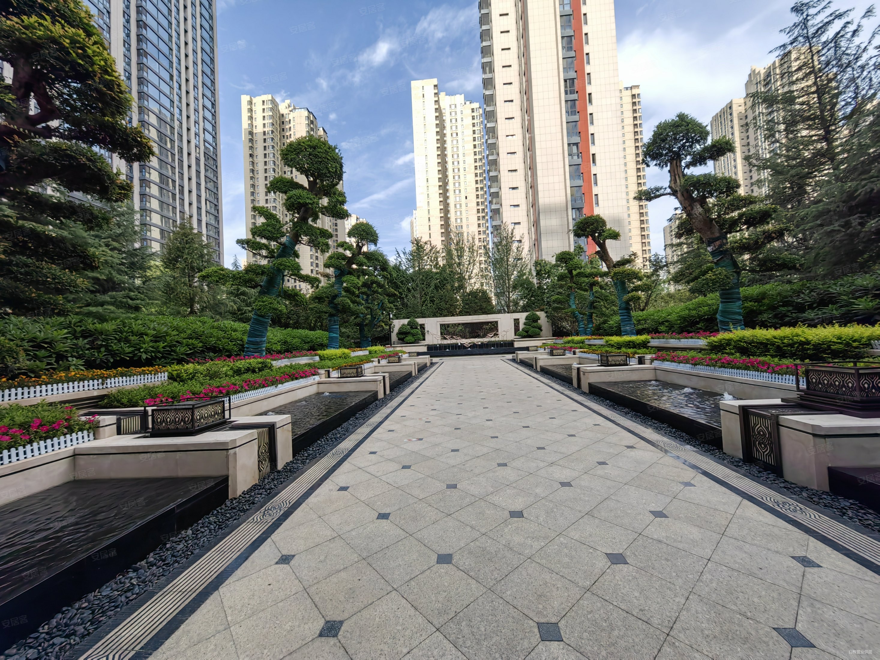 白桦林团圆4室2厅3卫222.59㎡南北540万