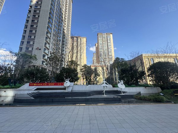 昆明官渡巫家坝中骏天誉一期房屋直租无中介可短租月付近巫家坝官南