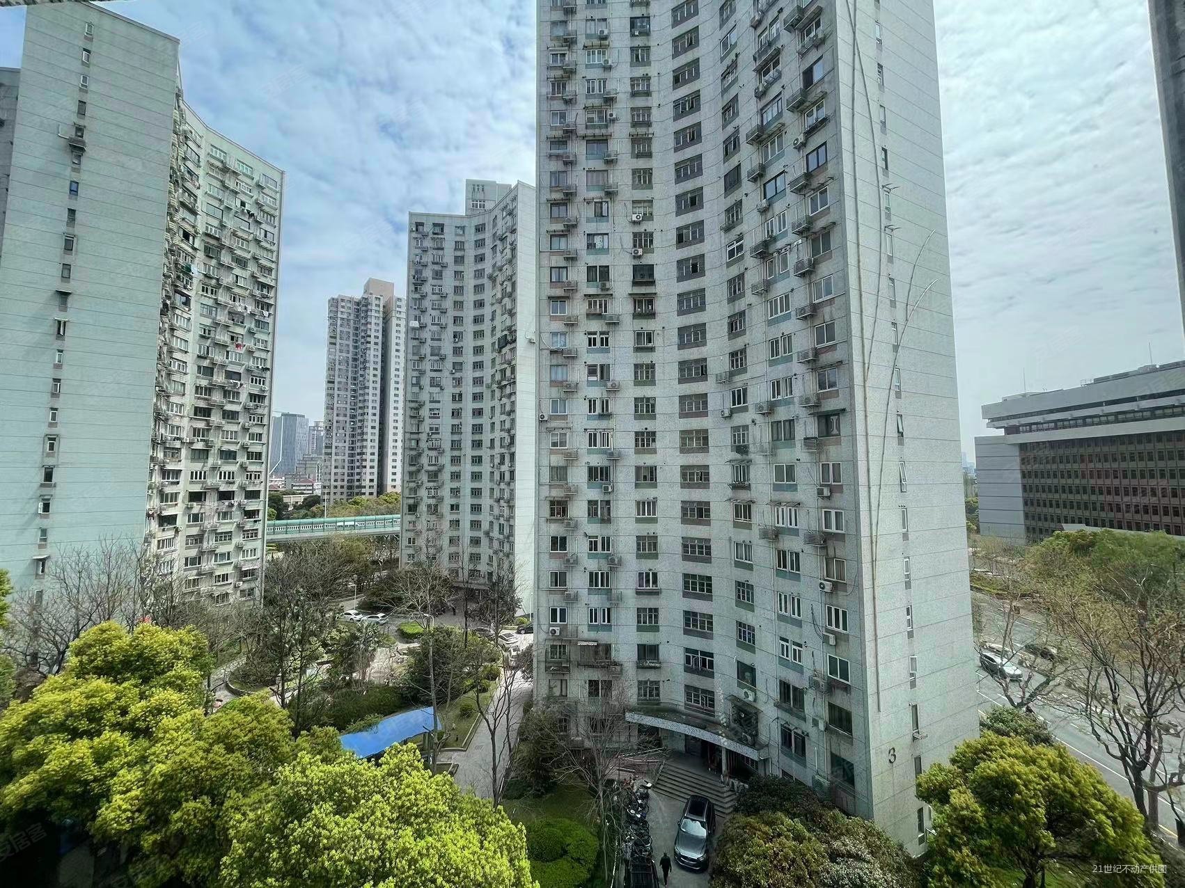 虹东小区2室1厅1卫71.03㎡南北460万