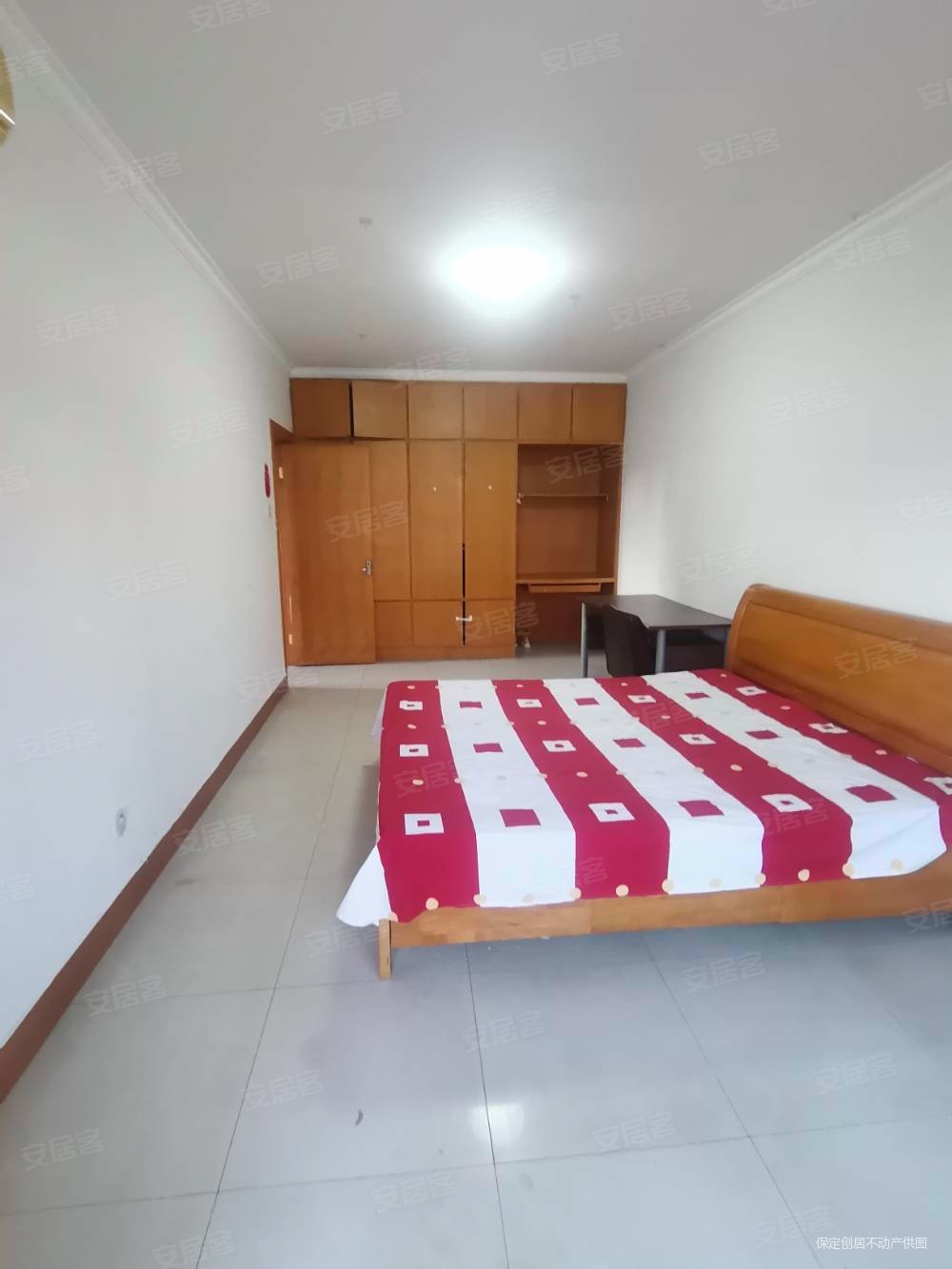 秀兰城市花园3室1厅1卫104.1㎡南73万