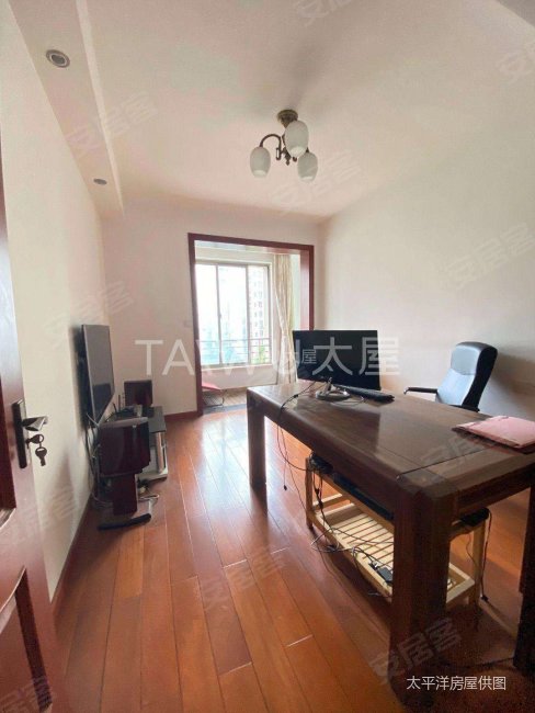 带电梯 双卫格局 南向采光好 出行方便 购物方便 商品房,东苑新天地