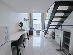 佛山南海金融高新区万科A32 复式一房 ins风格 大衣柜 带阳台 南向采光好出租房源真实图片