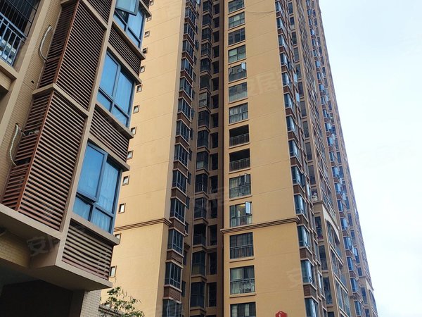 南宁兴宁东沟岭汇豪国际汇豪国际 3室2厅2卫 电梯房 南北通透 配套