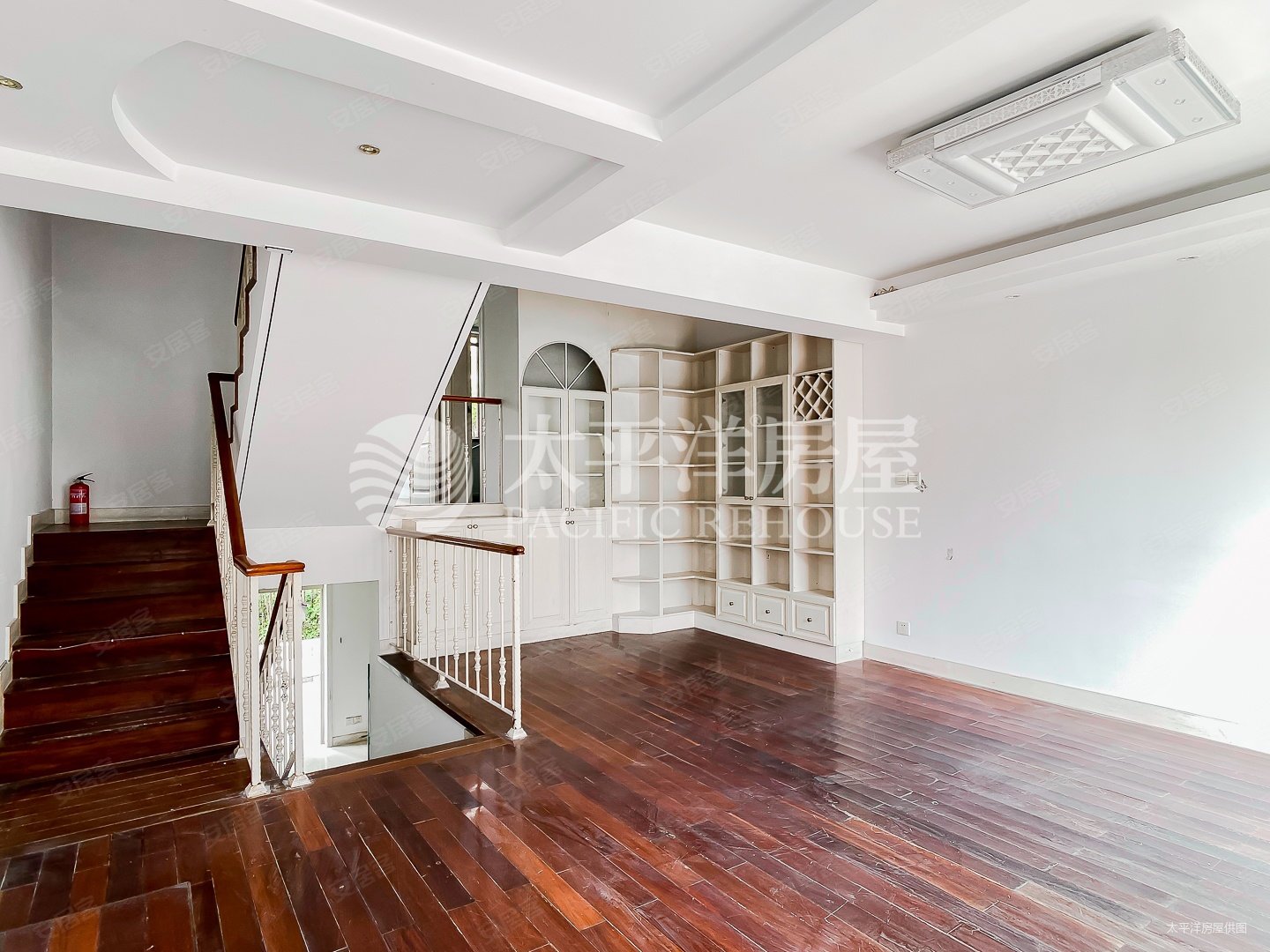 阳光欧洲城二期 中间楼层采光好 产权清晰 超低密度 双卫格局