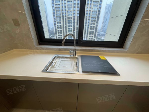 苏州常熟东南开发区茂湖云筑大平层裸租!UWC学院旁金茂府205平四季如春科技住宅包能耗出租房源真实图片