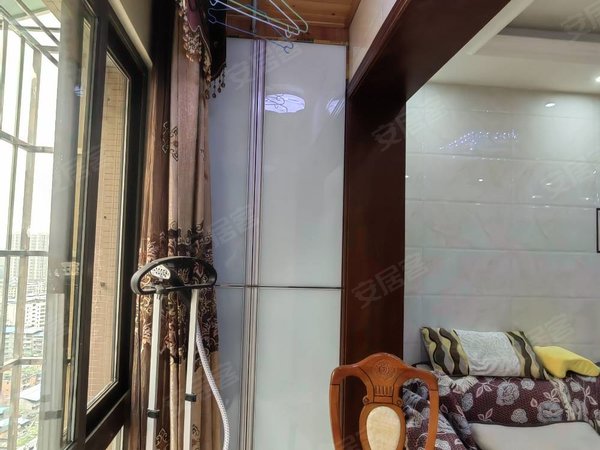 重庆永川永川老城帝都红旗广场急租!老城中心!商圈楼上低价出租!