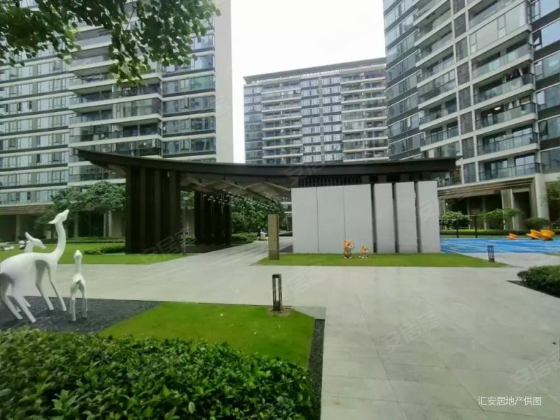 中海悦林熙岸 带车位 采光好 业主急售 看房方便 拎包入住