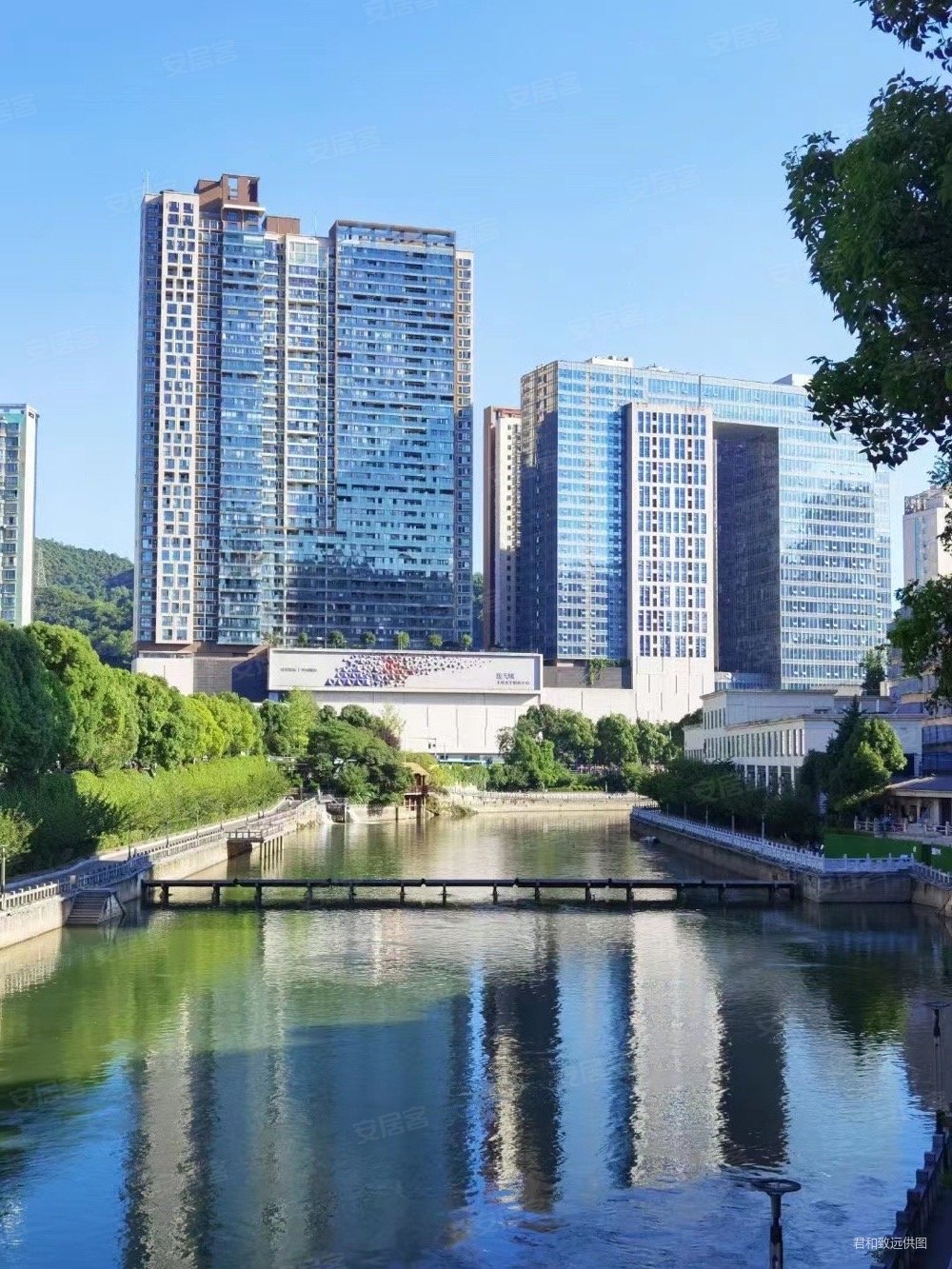 省委市南路保利国际逸天城精装4室间间采光景观好