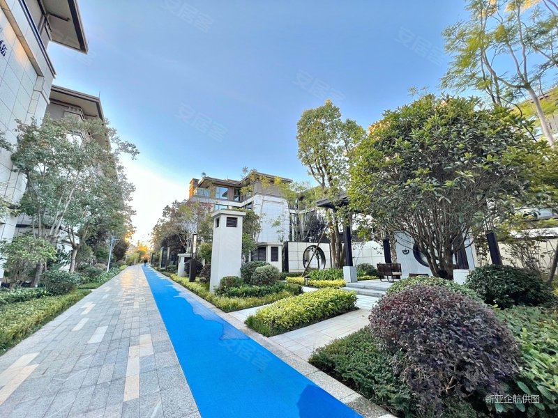 亏100w出售 海埂公园旁纯别墅社区 现房  即住