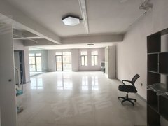 巴音郭楞库尔勒新市区新市区适合办香榭雅居复式3一4一5楼200平方有露台有平台出租房源真实图片