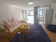 上海嘉定嘉定新城地铁口 精装 紧邻万达 拎包入住 随时看房 业主刚挂牌 急租出租房源真实图片